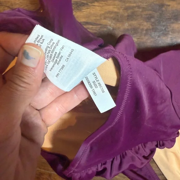 J. Crew Ruched One-Shoulder One-Piece
Swimsuit Iris Purple 14 UPF 50 Padding - Picture 12 of 12